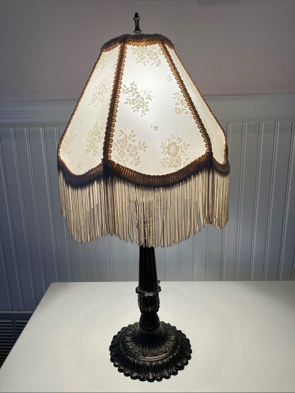 Vintage Victorian Style Boudoir Table Lamp With Fringe Lampshade - Picture 14 of 15